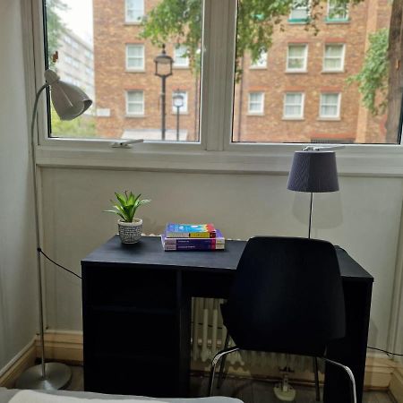 2 Bedrooms Flat In Great Location! London Exterior foto