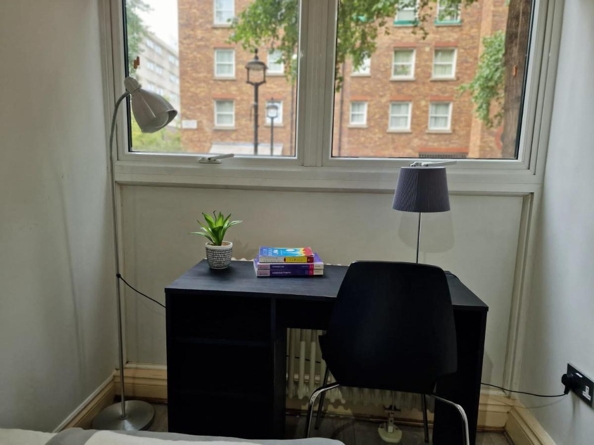 2 Bedrooms Flat In Great Location! London Exterior foto